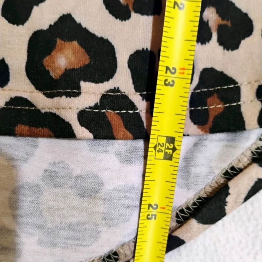 Stylish Leopard Print Women's Tank Top - Picture 6 of 6